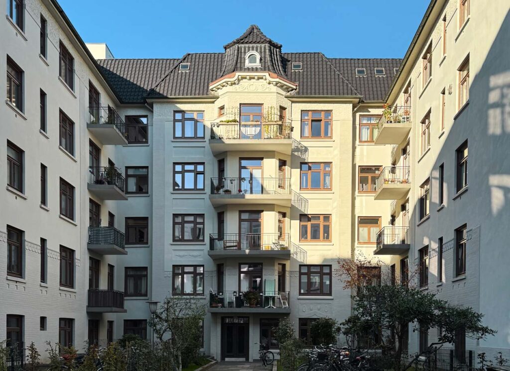 Fallstudie Odenwaldstraße: vom Denkmal zum KfW-Effizienzhaus mit 49 Wohnungen